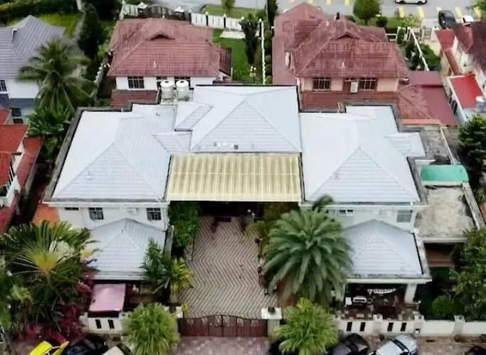 Omar Little Palace