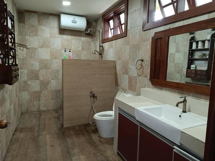 Rumah percutian Omar Little Palace *