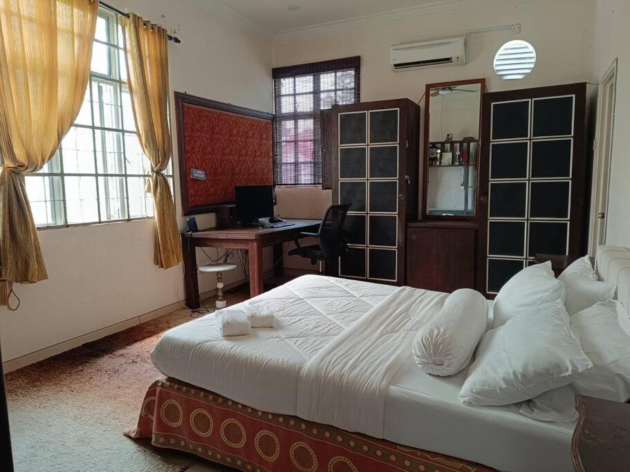 Omar Little Palace Seremban